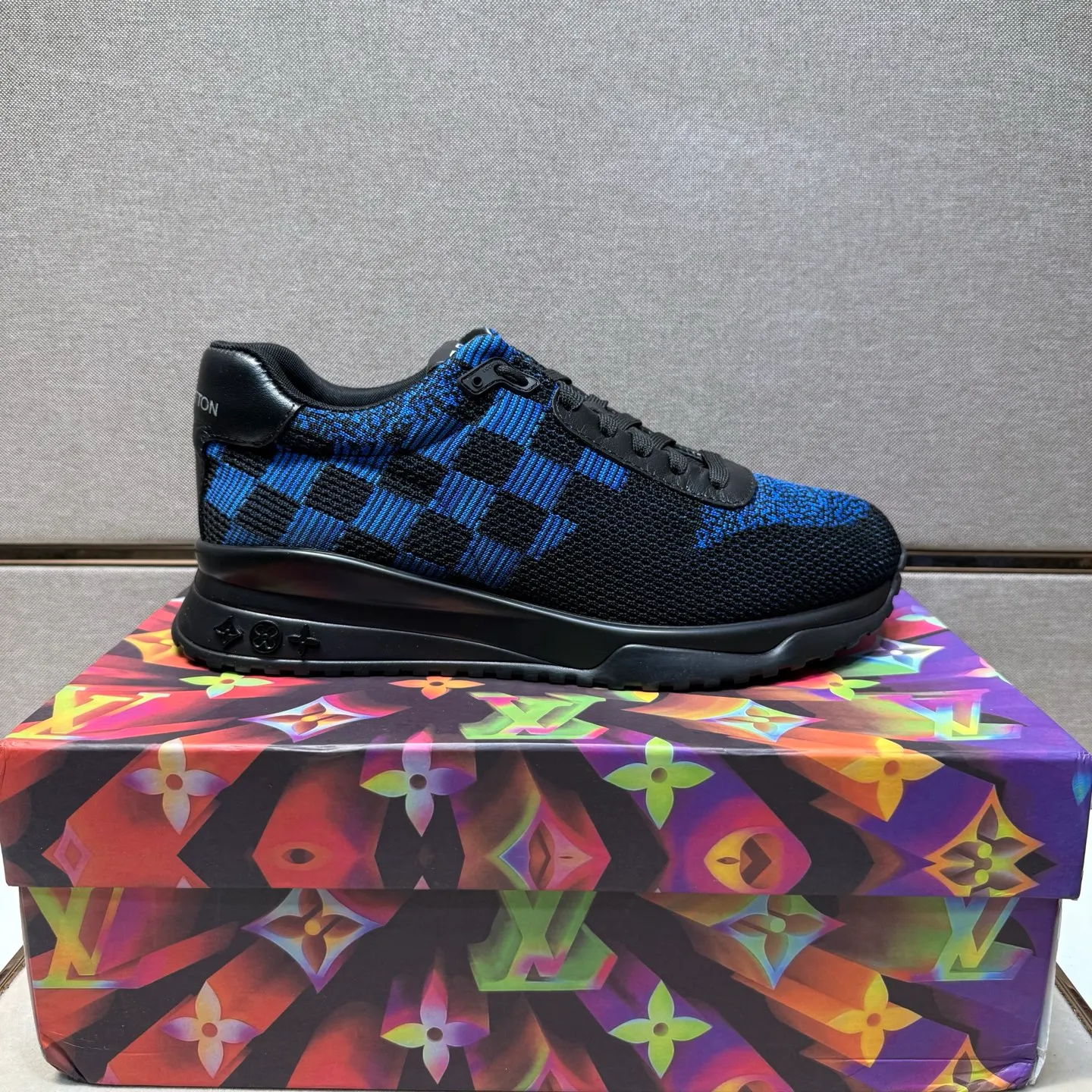 ⬛️Men's shoes 💰p540 [LV～] Men's casual shoes 2025z cabinet sales simultaneously 🔶Size: 38-44 #️⃣ 🔷4 colors🔜The upper is made of multi-material splicing➕Mesh lining, comfortable and breathable, sole: original comfortable and wear-resistant outsole, ⚠️real thing📱photographed🎬real thing is better📢📢📢